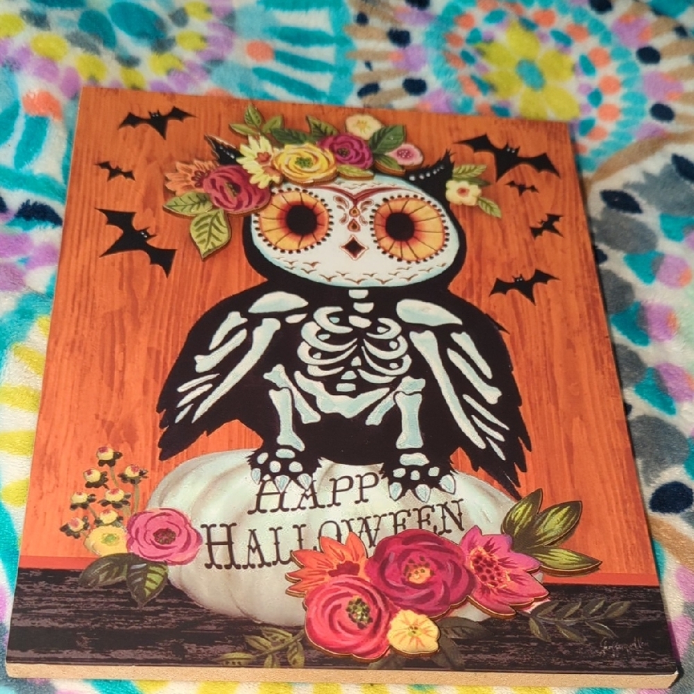 Halloween Skeleton Owl Wall Art with Floral Accents - Picture 4 of 7